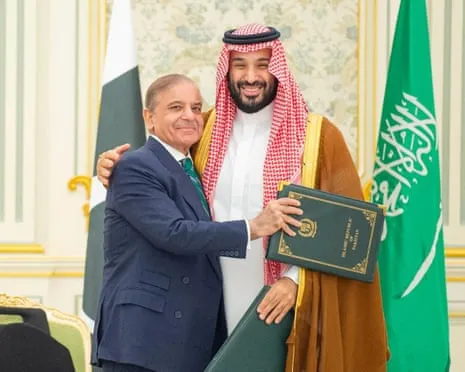 Saudi Arabia and Pakistan Sign Bilateral Defense Agreement